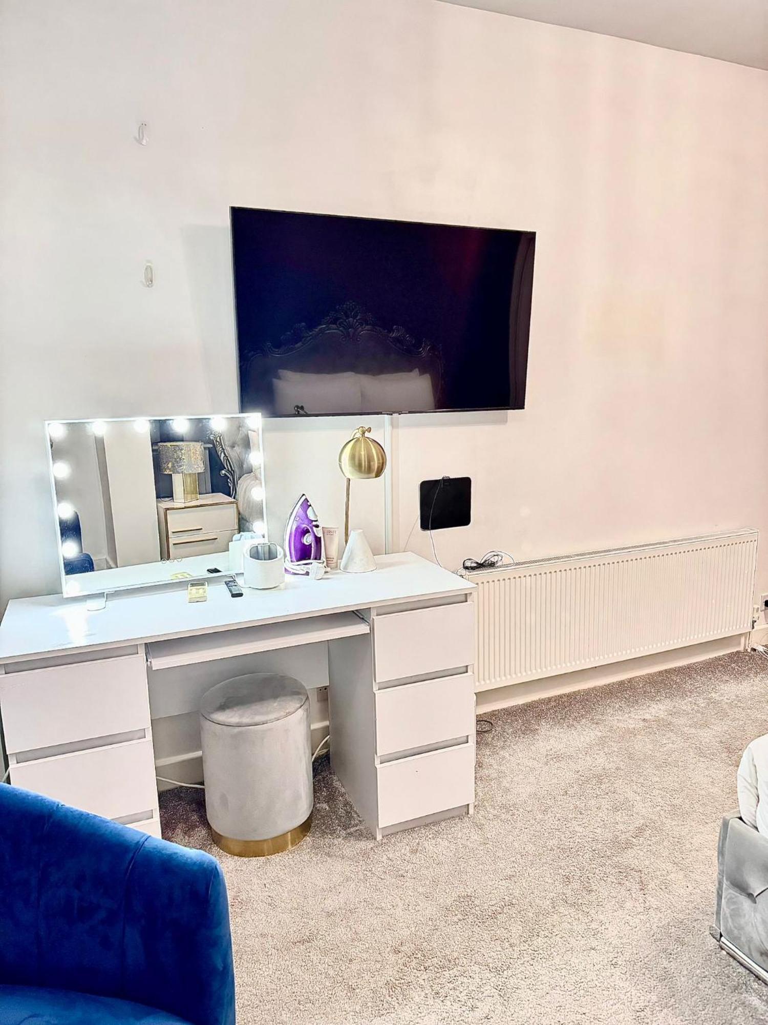Deluxe Spacious King Size Room Hornchurch Exterior foto